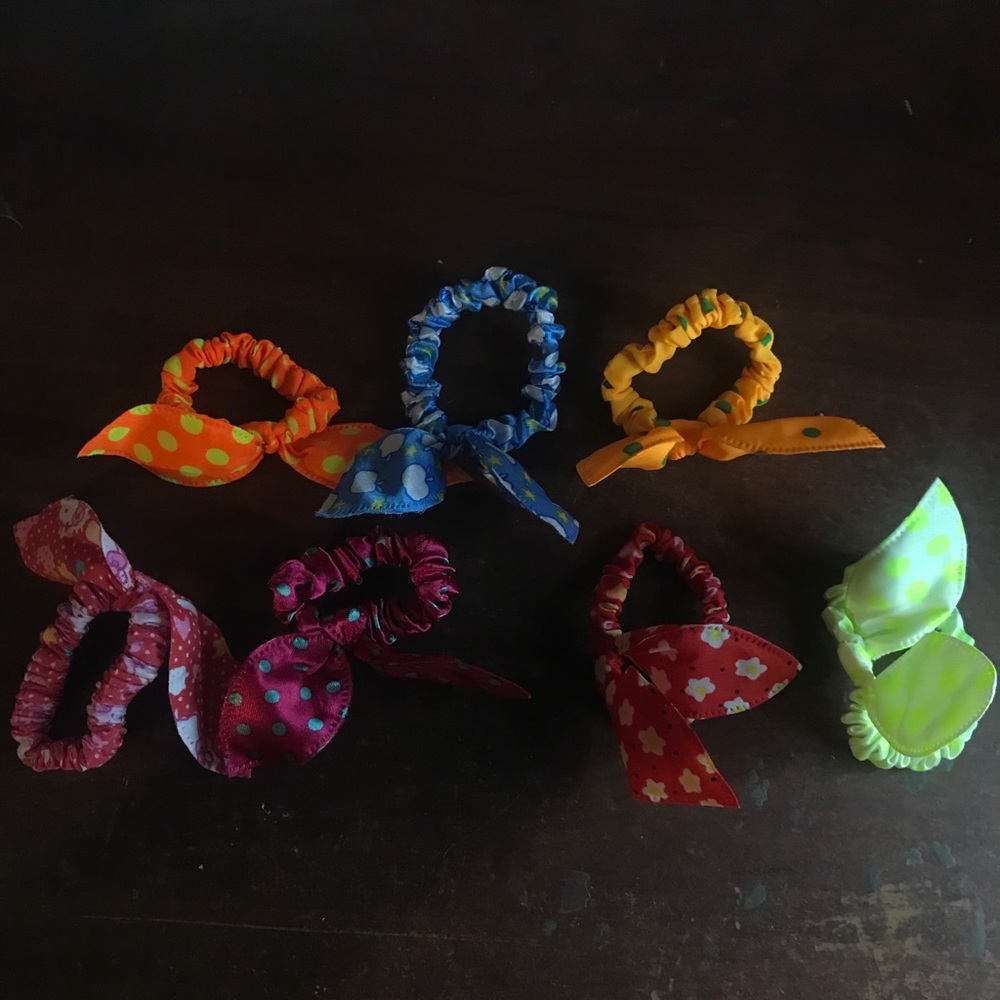 SCRUNCHIES